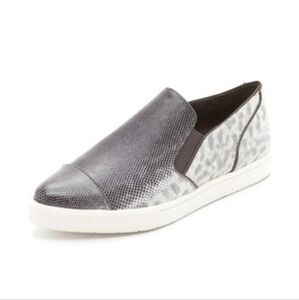 Vince Paeyre Pointy Toe Slip-On Leather Sneaker Black White Grey Size 9